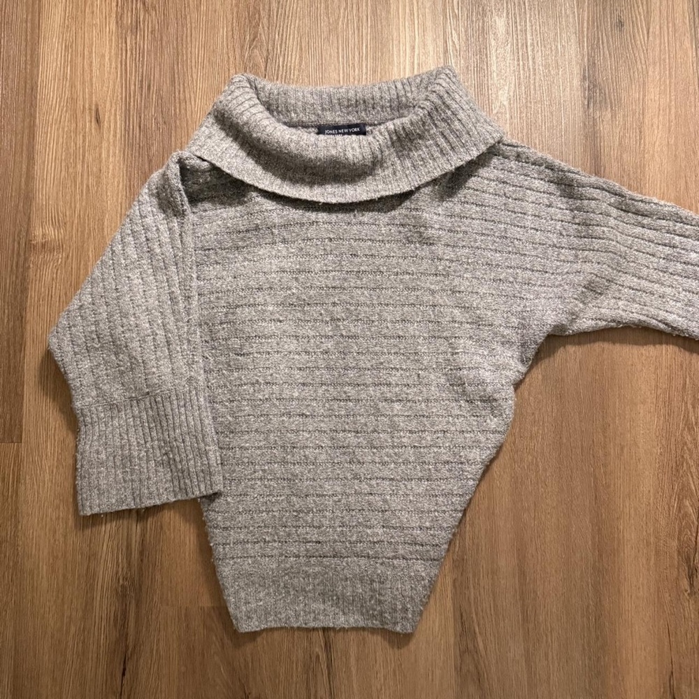 Jones New York Light Gray Ribbed Cowl Neck Sweater